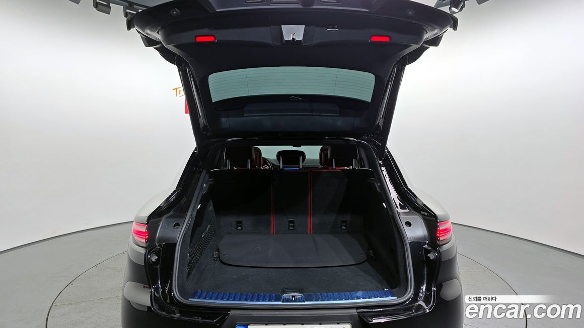 Porsche Cayenne 2022