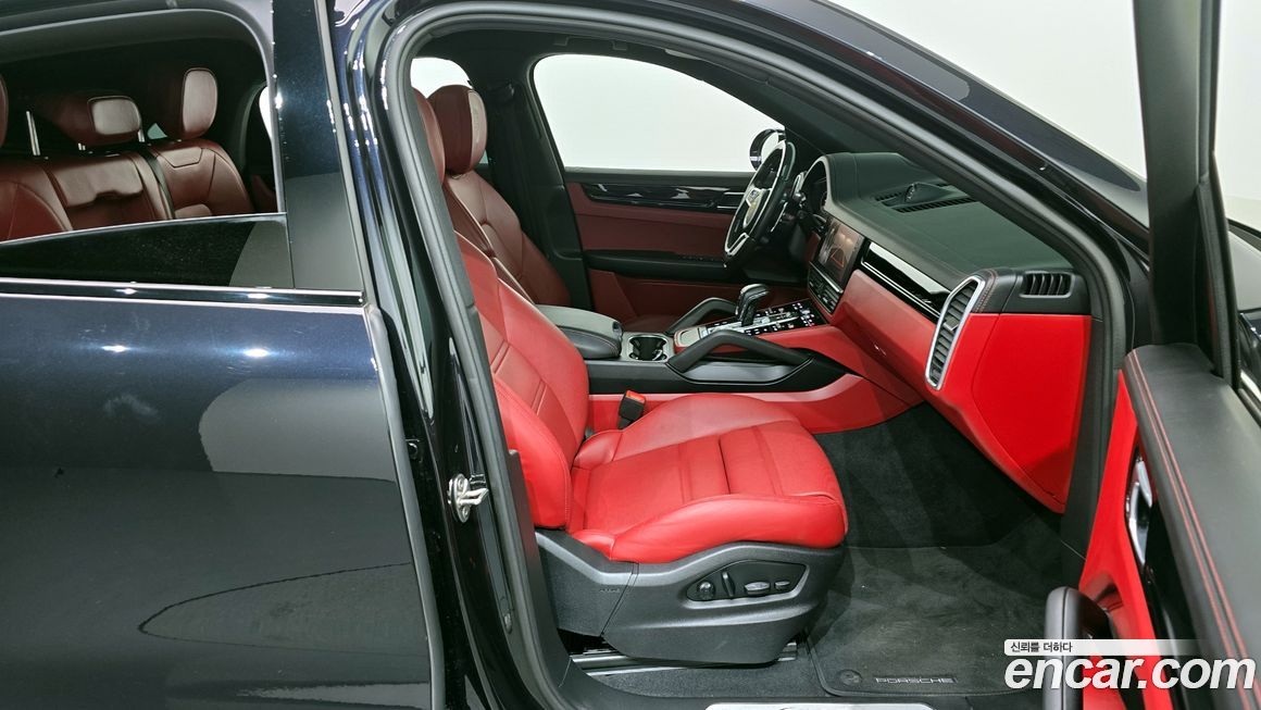 Porsche Cayenne 2022