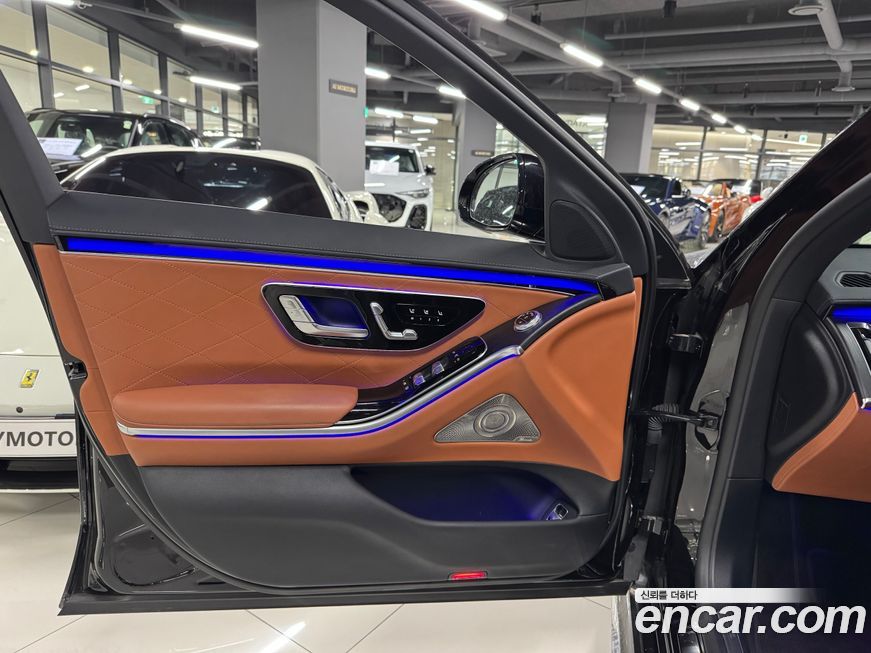 Mercedes-Benz S-Class 2024