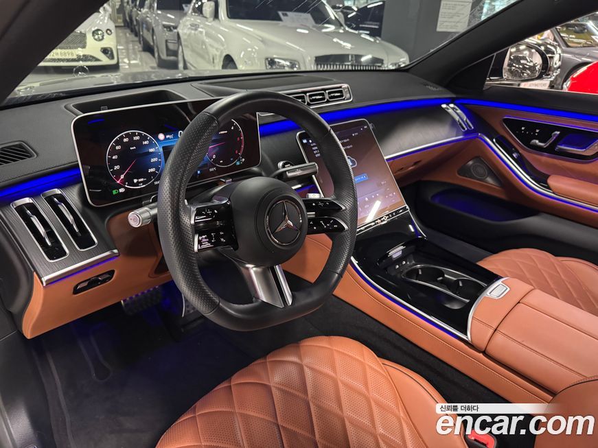 Mercedes-Benz S-Class 2024