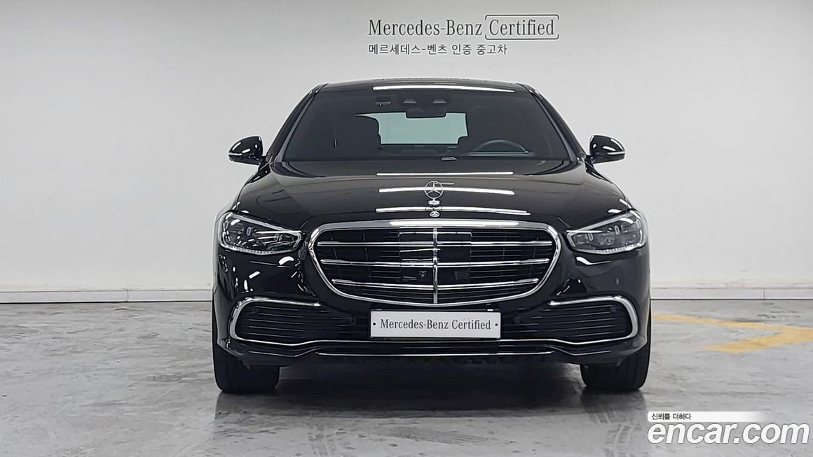 Mercedes-Benz S-Class 2025