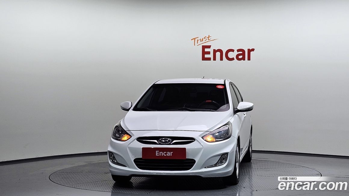 Hyundai Accent 2012