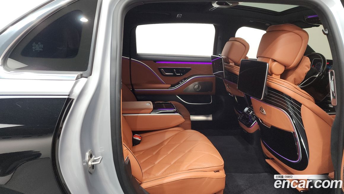 Mercedes-Benz S-Class 2024