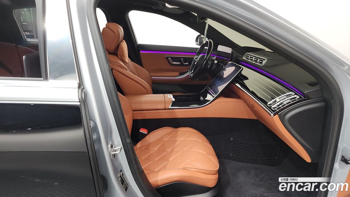 Mercedes-Benz S-Class 2024