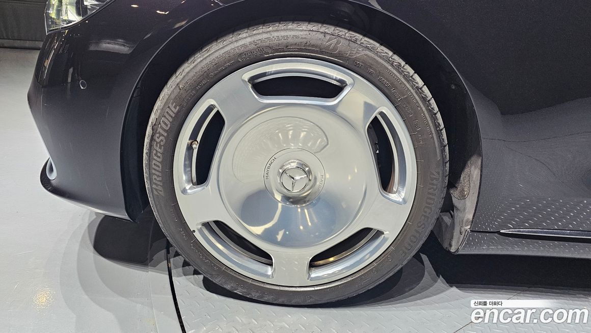 Mercedes-Benz S-Class 2023