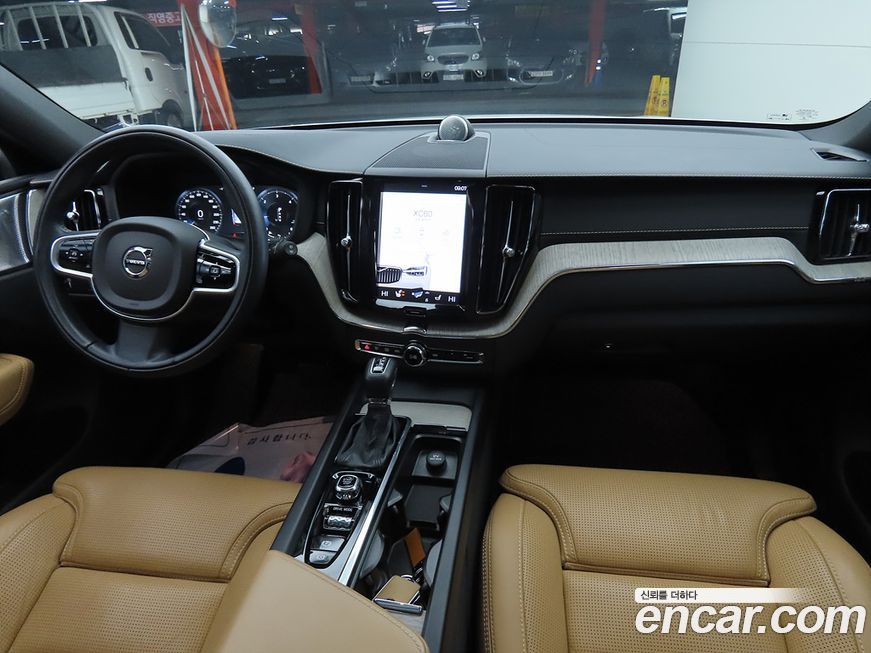 Volvo XC60 2019