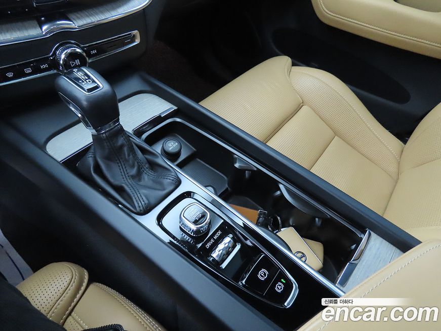 Volvo XC60 2019