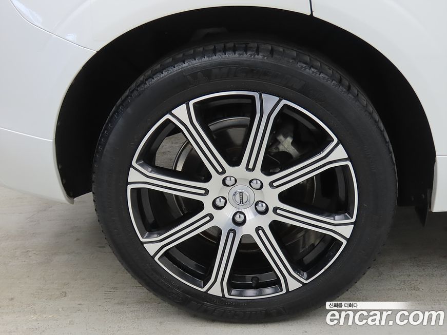 Volvo XC60 2019