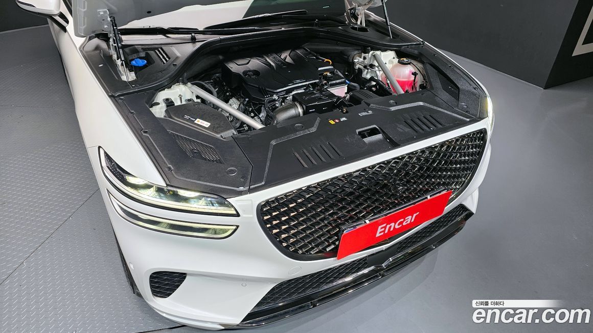Genesis GV70 2024