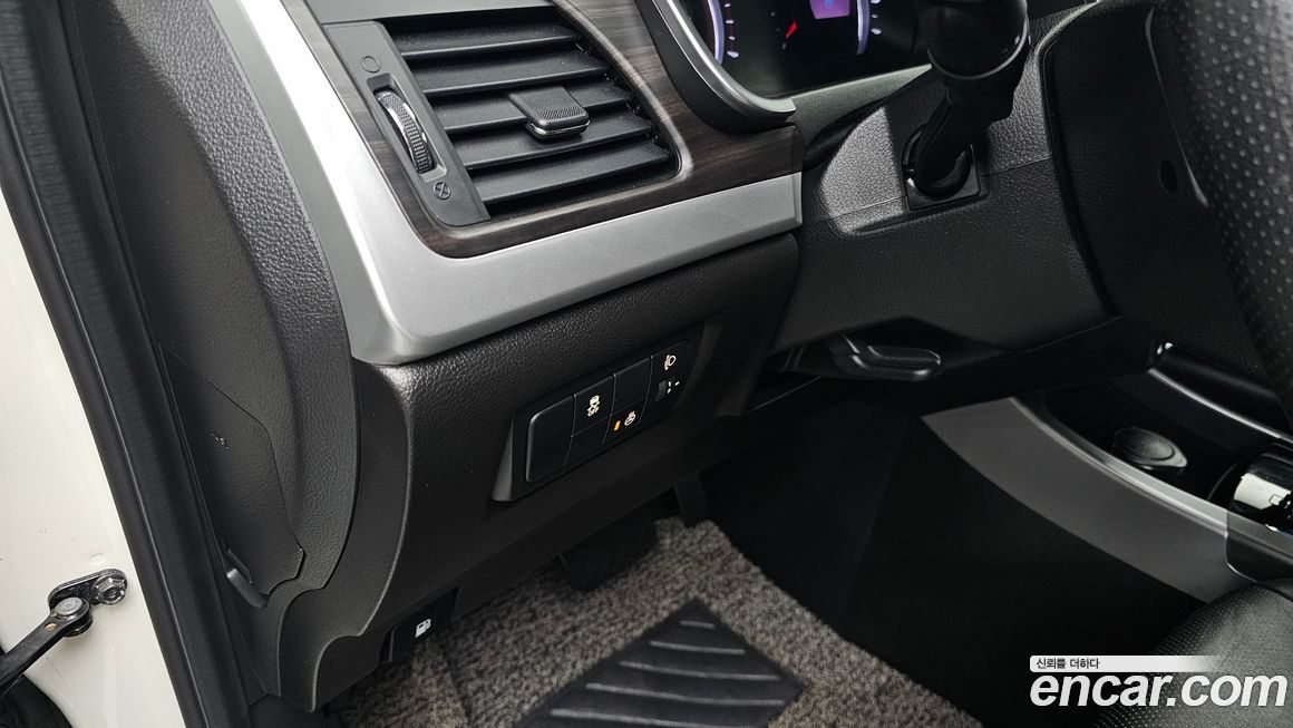 KG_Mobility_Ssangyong KORANDO 2015