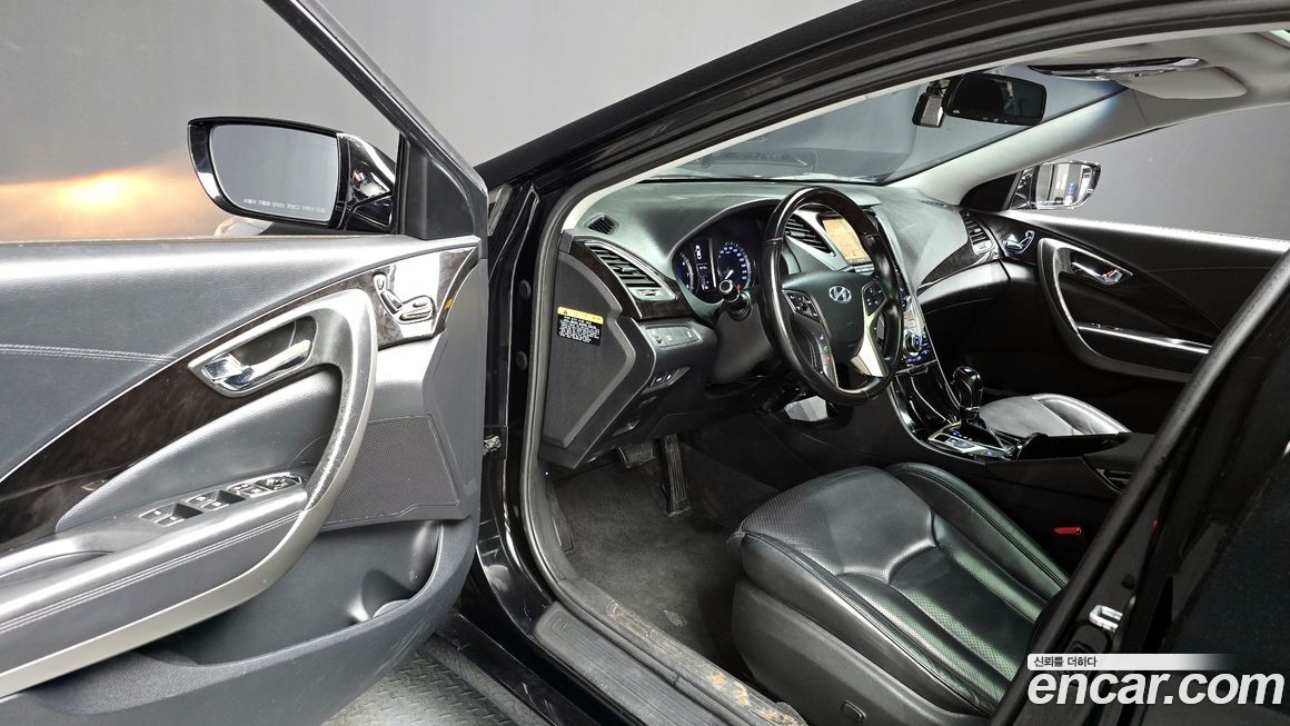 Hyundai Grandeur 2011