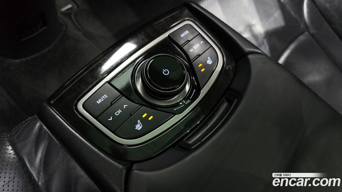 Hyundai Grandeur 2011