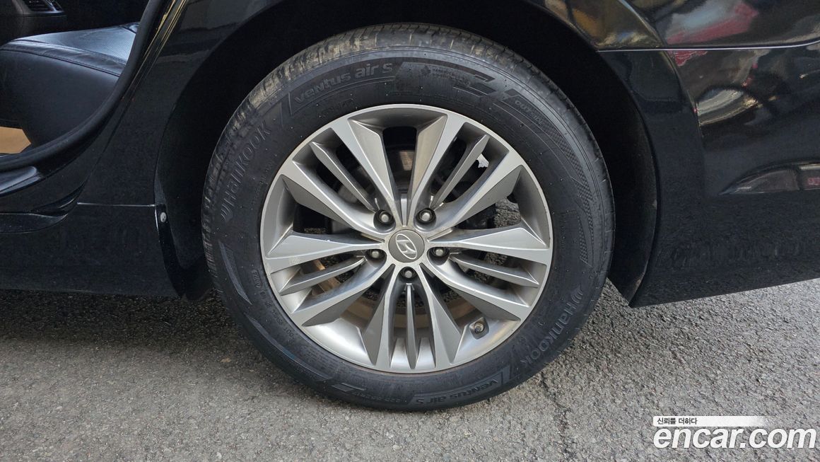 Hyundai Grandeur 2015