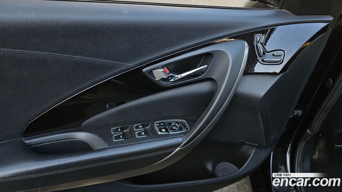 Hyundai Grandeur 2015