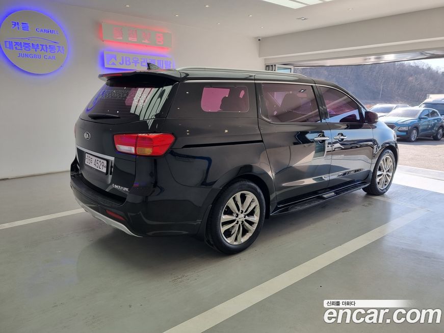 Kia Canival 2018