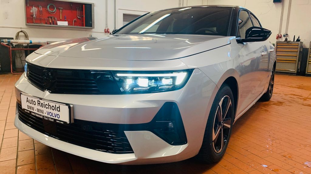Opel Astra 2024