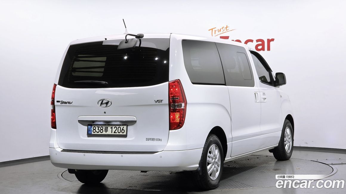 Hyundai Starex 2019