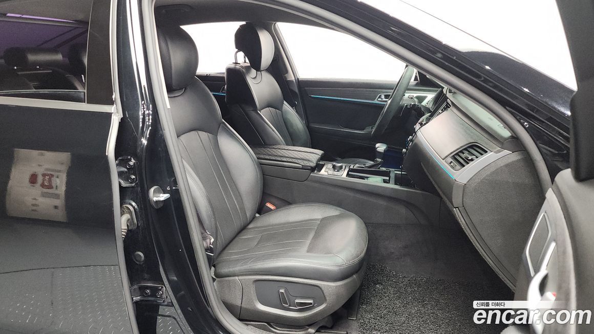 Hyundai Genesis 2016