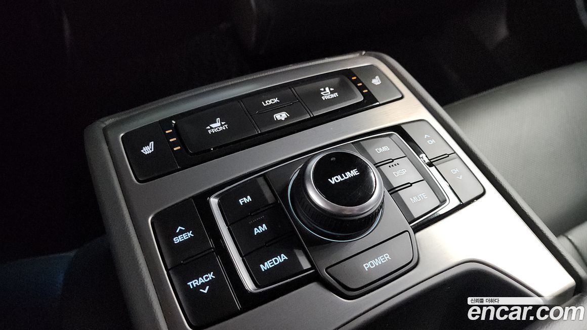 Hyundai Genesis 2016