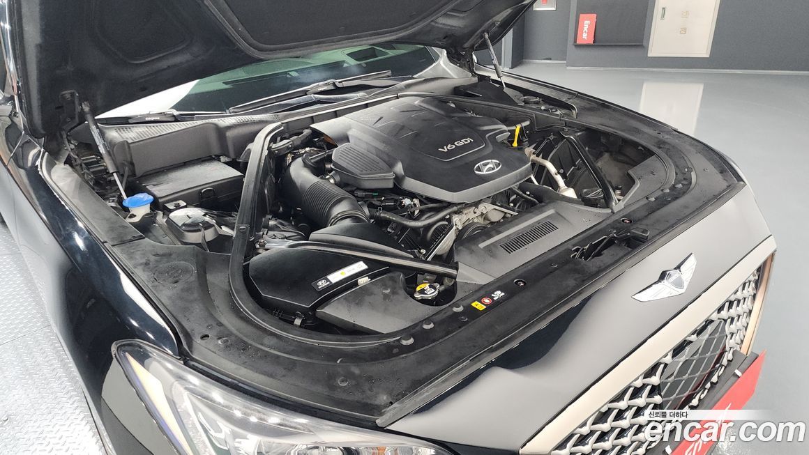 Hyundai Genesis 2016