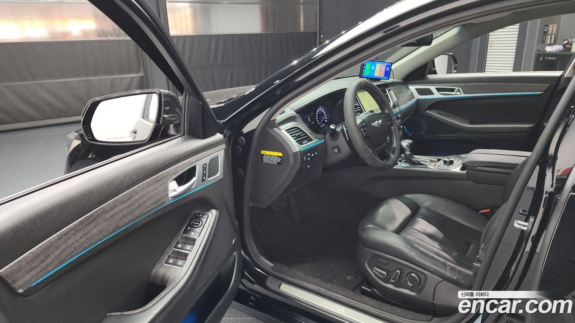 Hyundai Genesis 2016