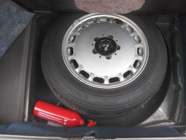 Mercedes-Benz SL 560 1987