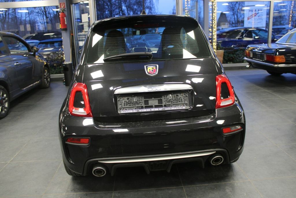 Abarth 595 2021