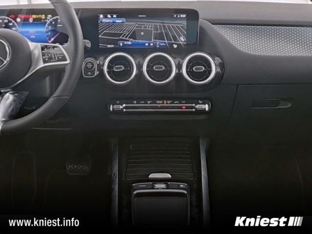 Mercedes-Benz GLA 180 2025