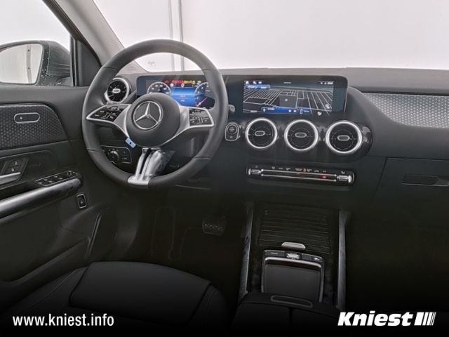 Mercedes-Benz GLA 180 2025