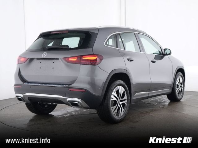 Mercedes-Benz GLA 180 2025