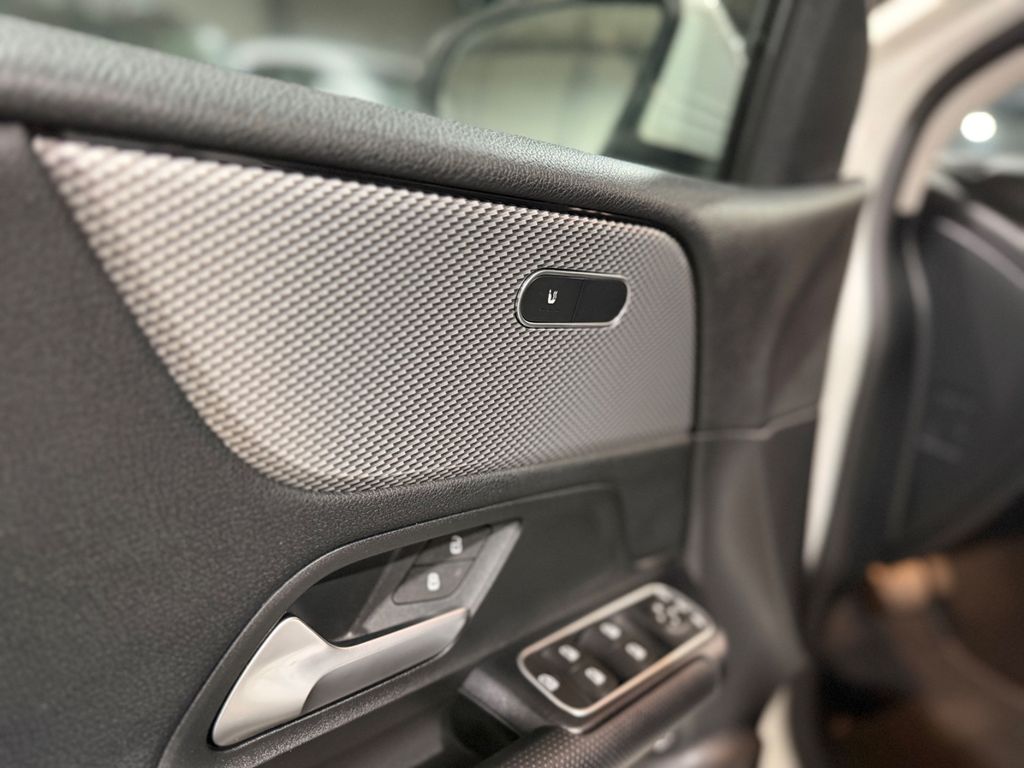 Mercedes-Benz B 250 2021