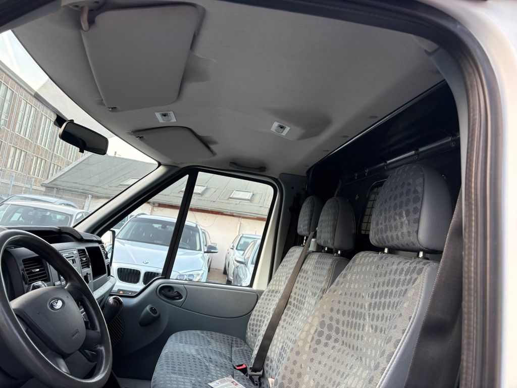 Ford Transit 2011