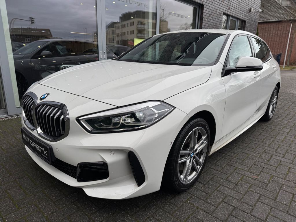 BMW 118 2023