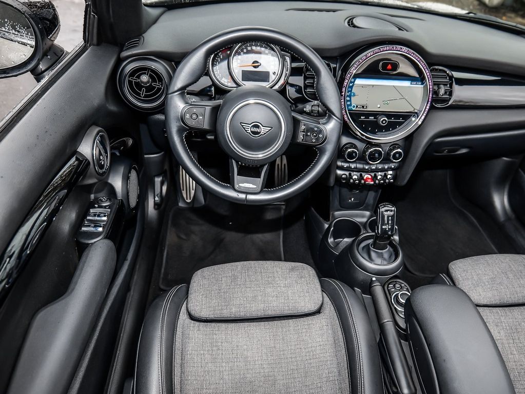 MINI Cooper Cabrio 2022