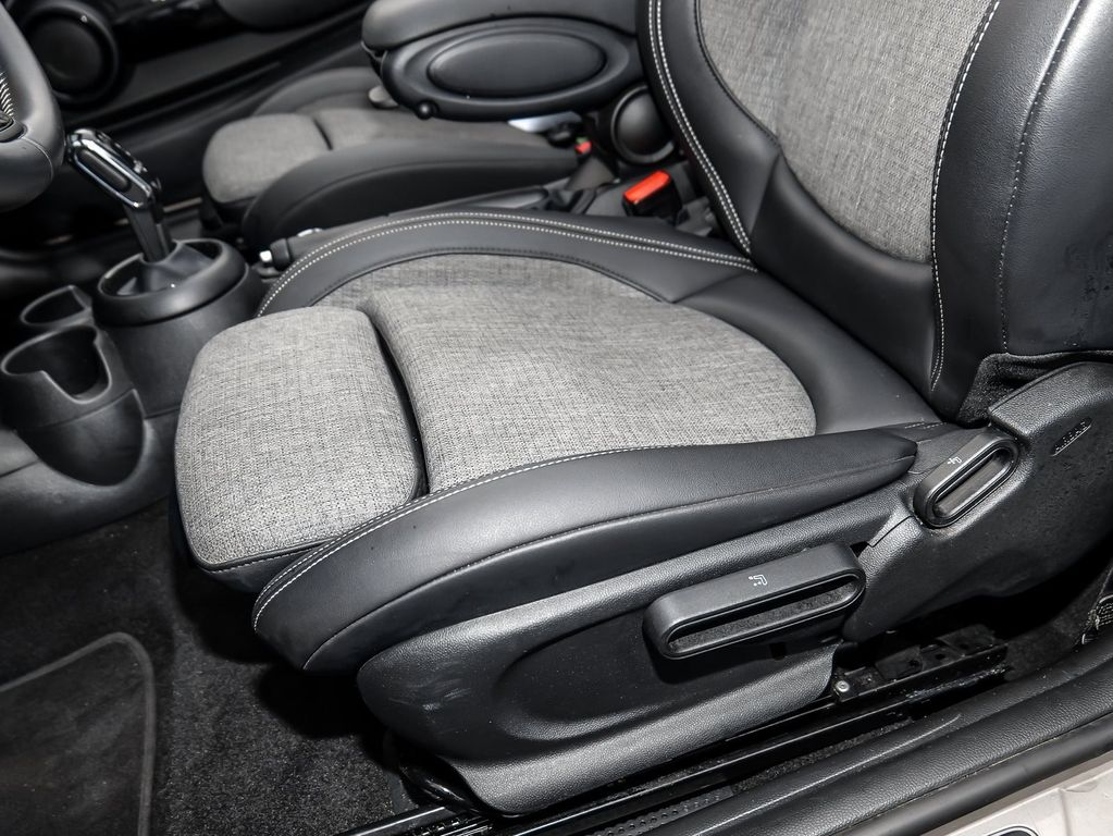 MINI Cooper Cabrio 2022