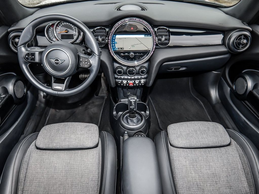 MINI Cooper Cabrio 2022