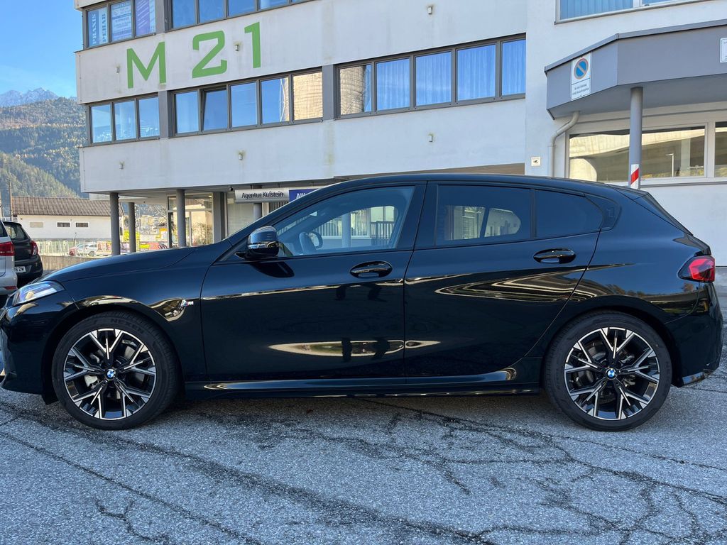 BMW 118 2025