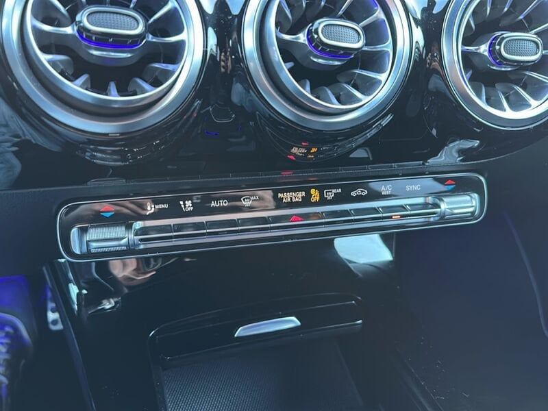 Mercedes-Benz A 180 2021