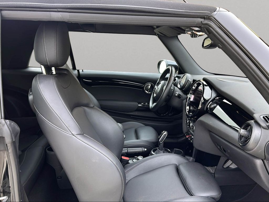 MINI Cooper Cabrio 2022