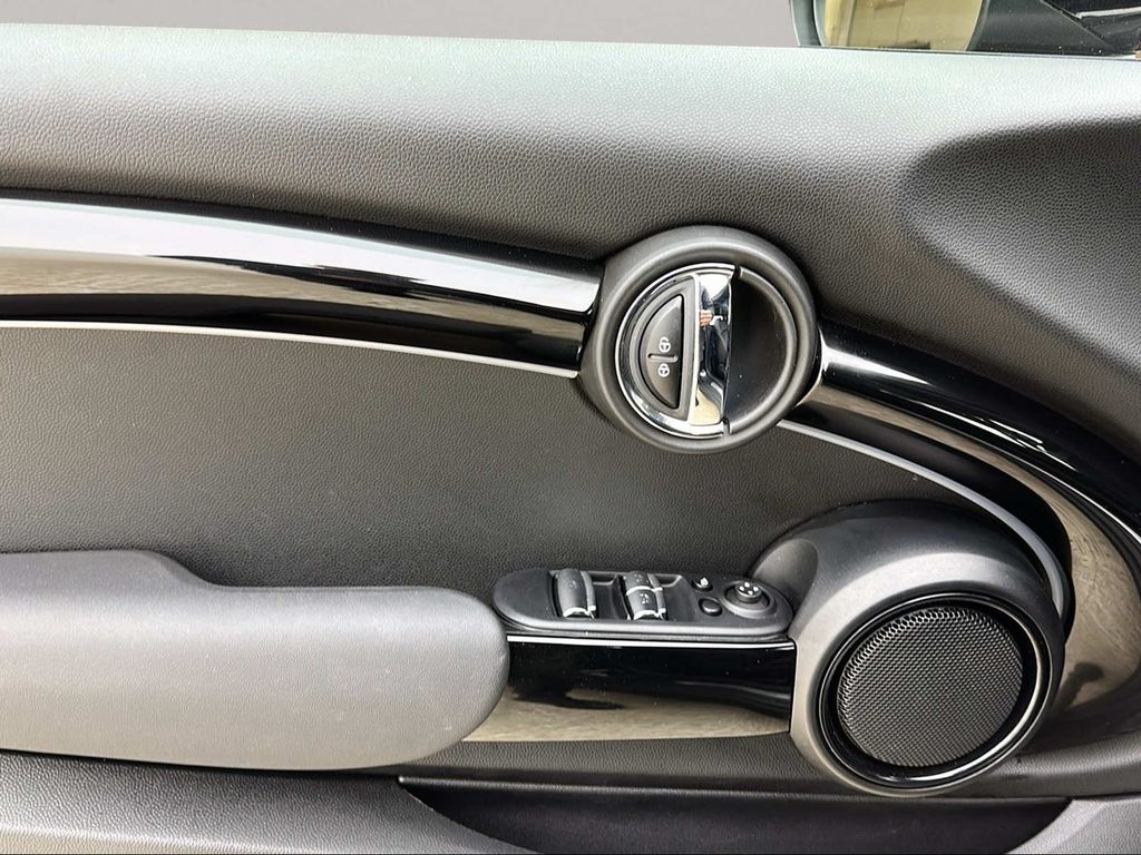 MINI Cooper Cabrio 2022