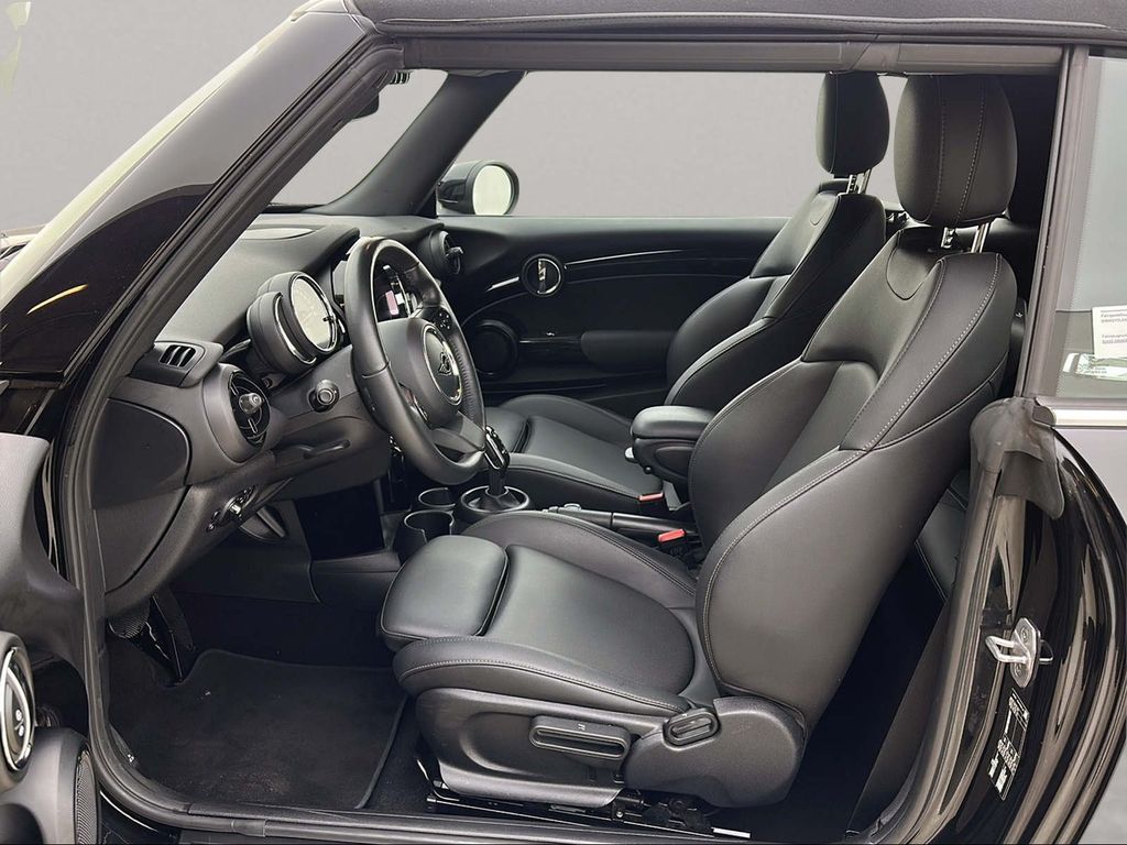 MINI Cooper Cabrio 2022