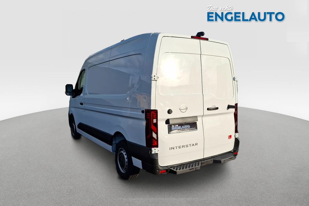 Nissan Interstar 2025