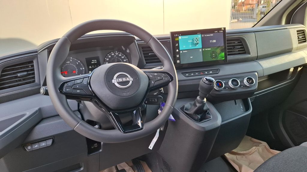 Nissan Interstar 2025