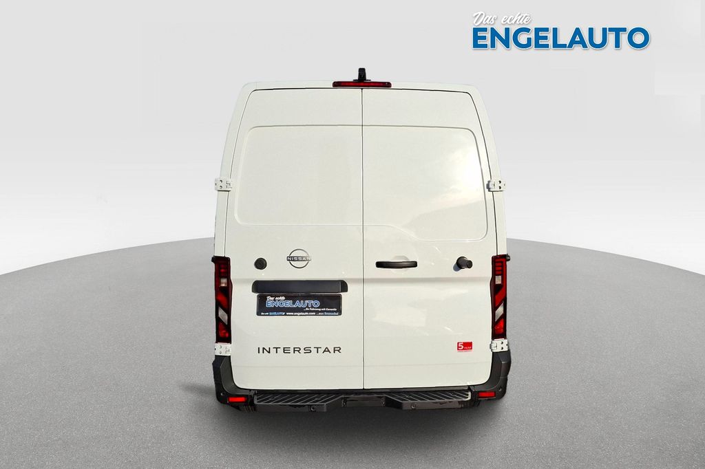 Nissan Interstar 2025