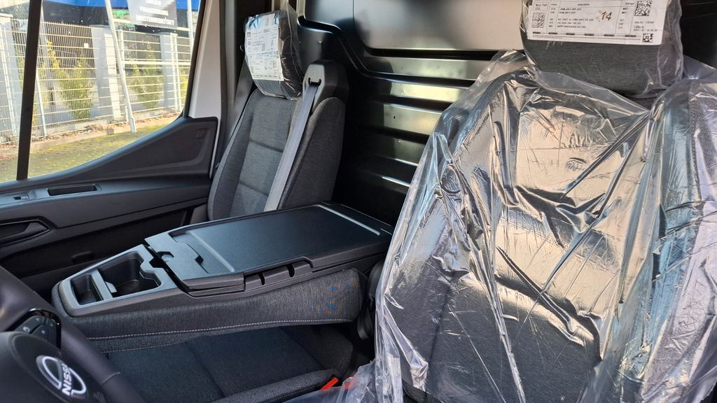 Nissan Interstar 2025