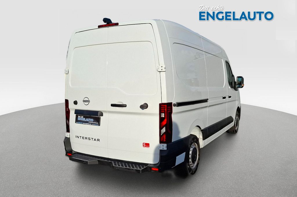 Nissan Interstar 2025