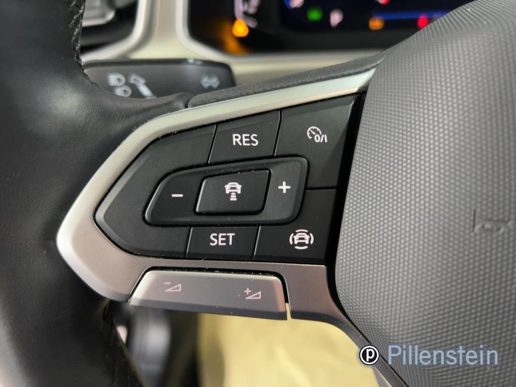 Volkswagen T-Roc 2024