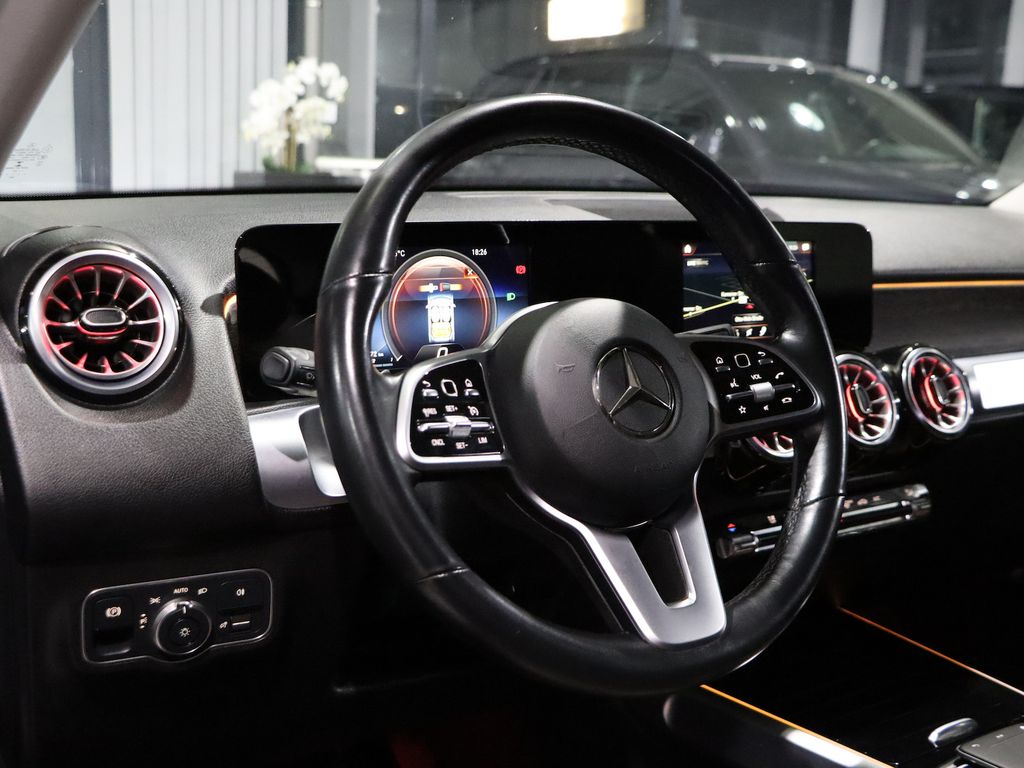 Mercedes-Benz GLB 200 2022