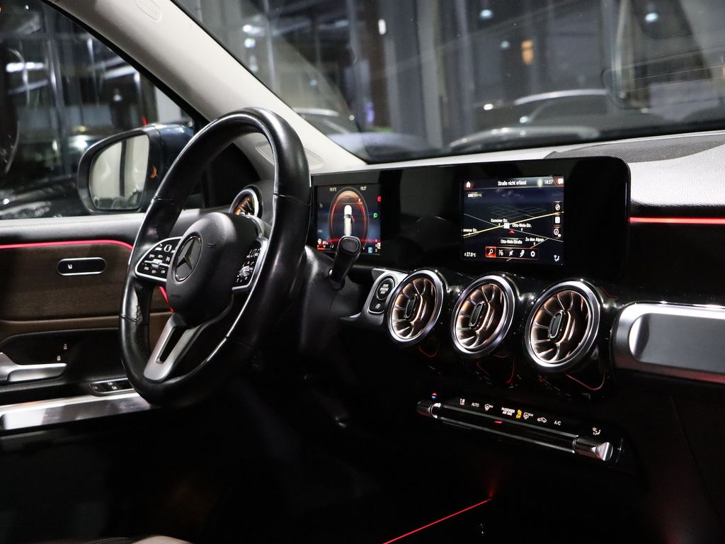 Mercedes-Benz GLB 200 2022