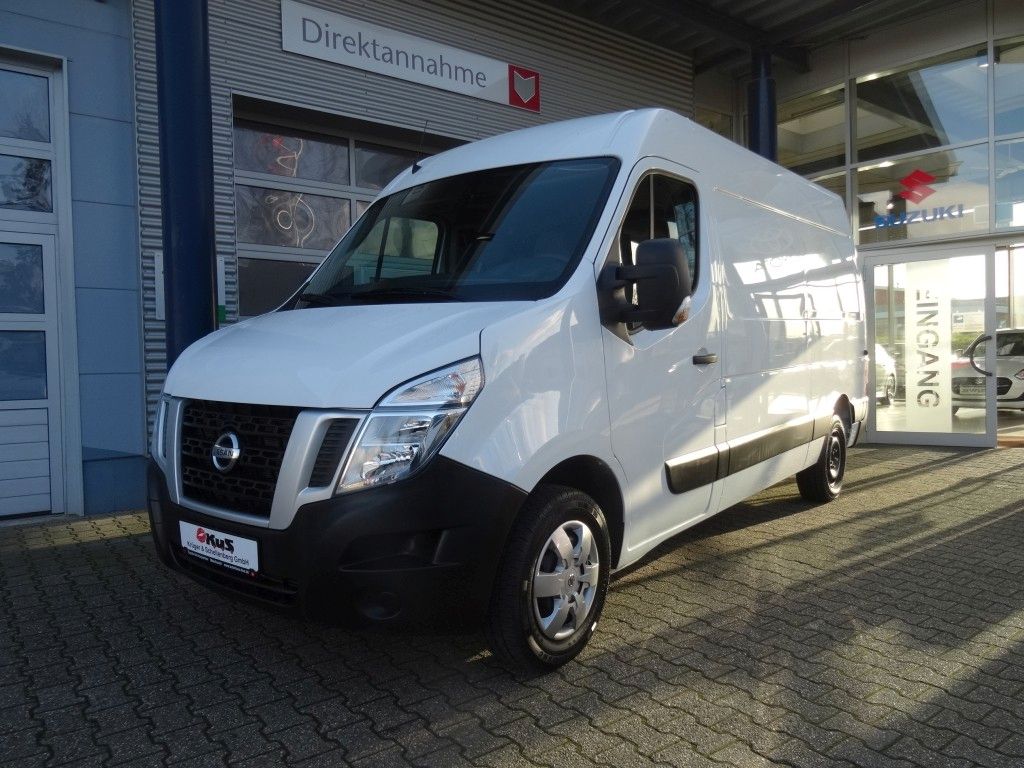 Nissan NV400 2019